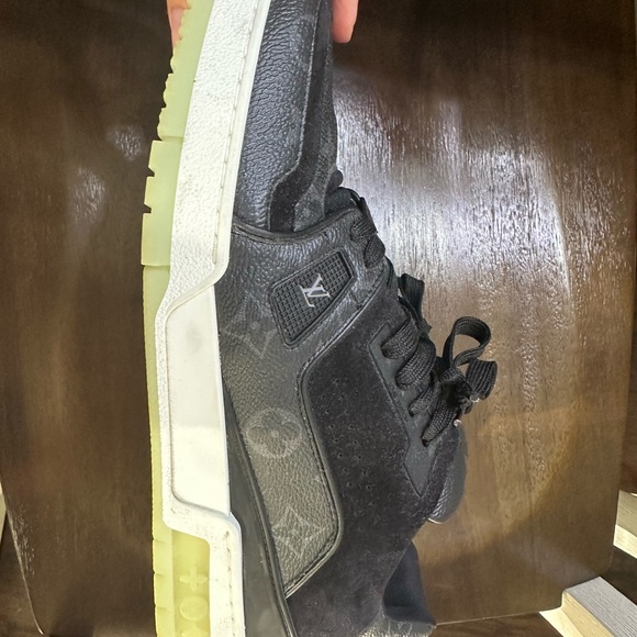 LV Trainer Sneaker - Picture 3 of 7